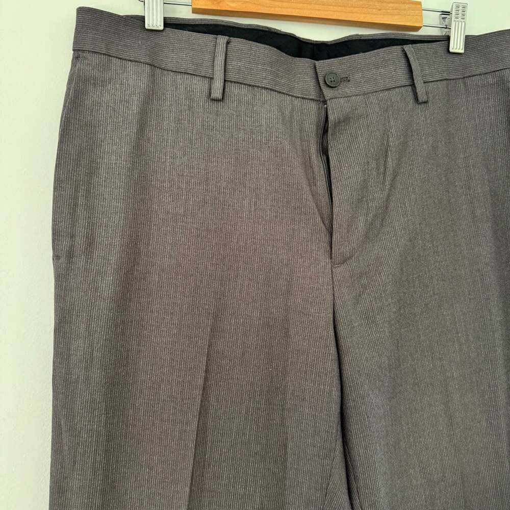 Van Heusen Studio Gray Structured Dress Pants men’s 34x32